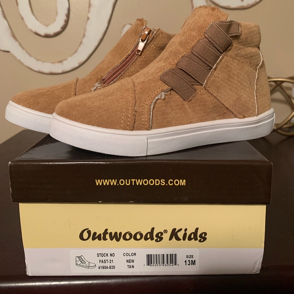 Outwoods Brand Kids Sneaker booties with box